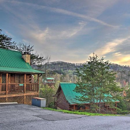 Pigeon Forge Cabin With Hot Tub And Mountain Views! Εξωτερικό φωτογραφία