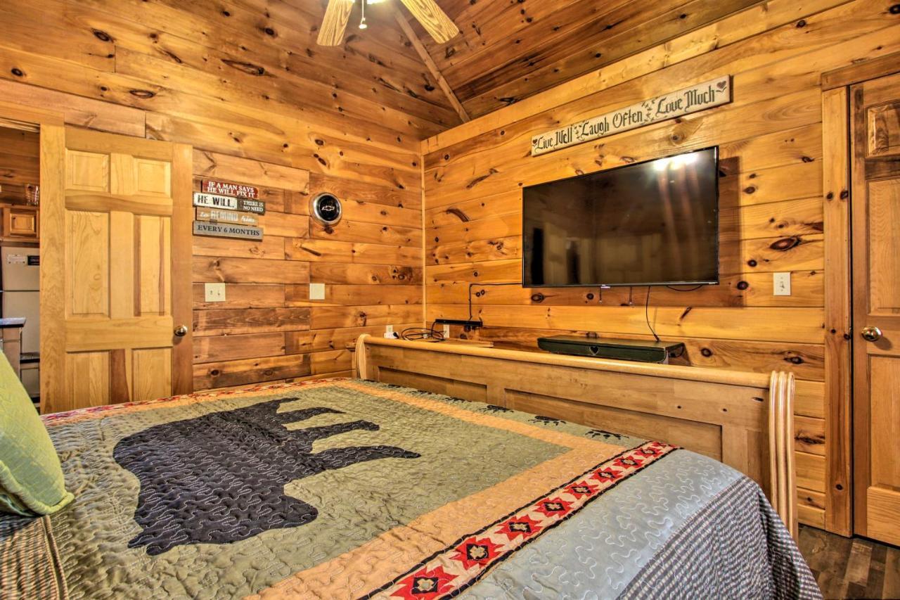 Pigeon Forge Cabin With Hot Tub And Mountain Views! Εξωτερικό φωτογραφία