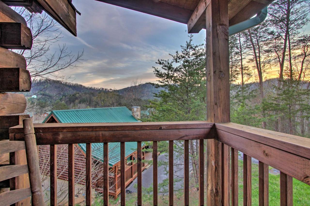 Pigeon Forge Cabin With Hot Tub And Mountain Views! Εξωτερικό φωτογραφία
